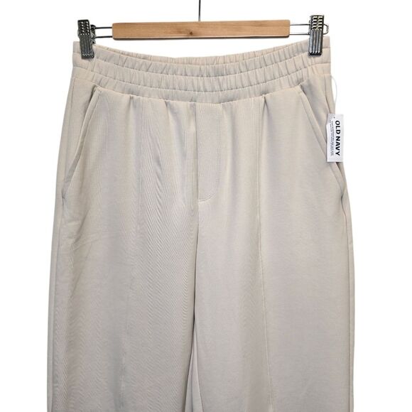 NWT Old Navy Active Womens S Petite High Rise Dynamic Fleece Wide Leg Pants - Picture 2 of 14